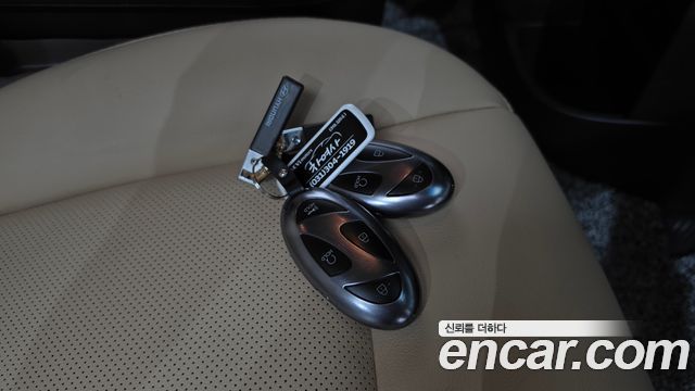 Hyundai Staria HEV 1.6 Cargo 5-Seater Modern 2025 — фото 16