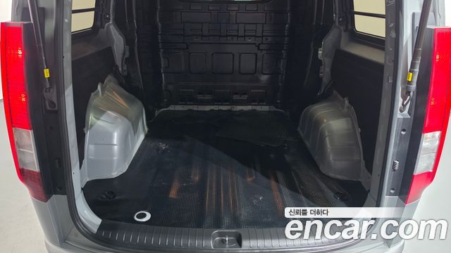 Hyundai Staria HEV 1.6 Cargo 5-Seater Modern 2025 — фото 19