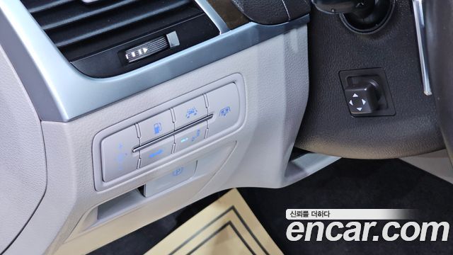 Genesis G80 3.3 GDI Premium Luxury 2017 — фото 18