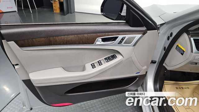 Genesis G80 3.3 GDI Premium Luxury 2017 — фото 30