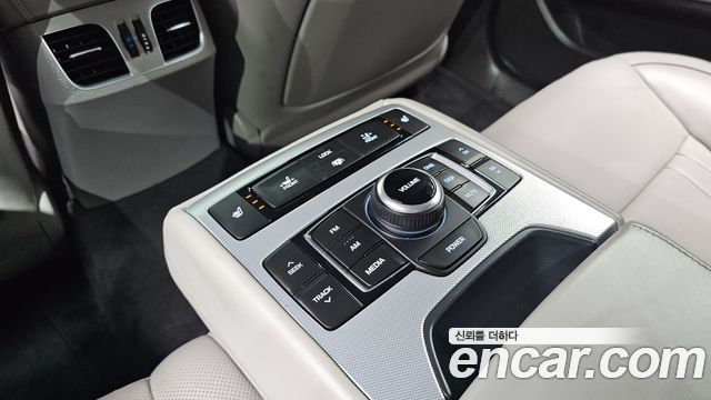 Genesis G80 3.3 GDI Premium Luxury 2017 — фото 35