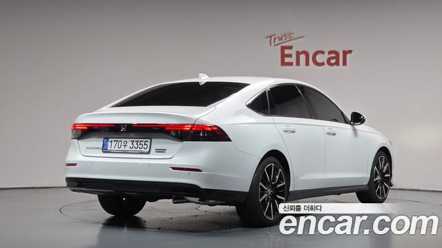 Honda Accord (XI) 2.0 Hybrid Touring 2025 — фото 2