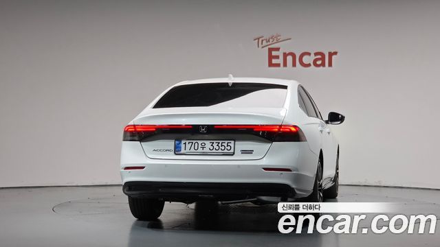 Honda Accord (XI) 2.0 Hybrid Touring 2025 — фото 4
