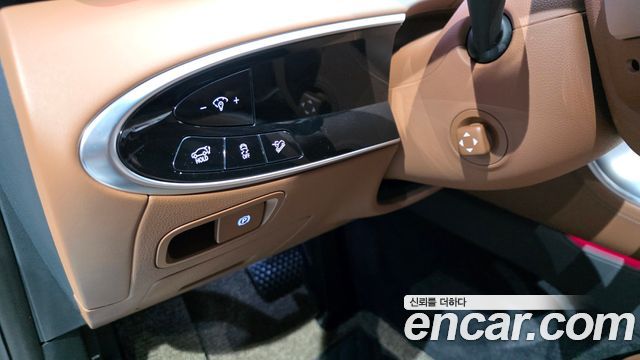 Genesis GV70 2.5T Gasoline AWD 2025 — фото 12