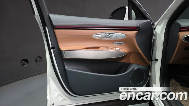 Genesis GV70 2.5T Gasoline AWD 2025 — фото 24