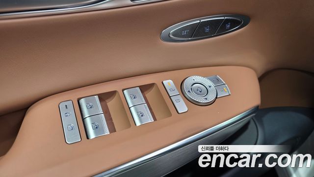 Genesis GV70 2.5T Gasoline AWD 2025 — фото 27