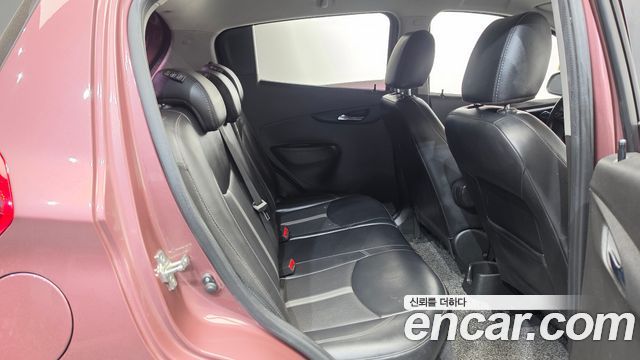 Chevrolet Spark Premier 2019 — фото 11