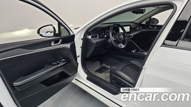Kia K5 (III) 2.0 Prestige 2023 — фото 10