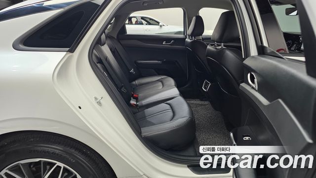 Kia K5 (III) 2.0 Prestige 2023 — фото 11