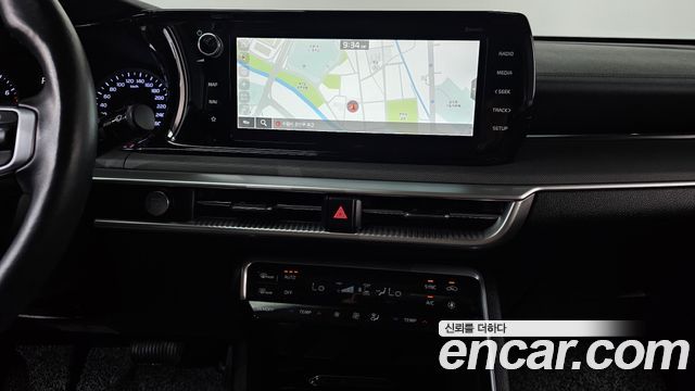 Kia K5 (III) 2.0 Prestige 2023 — фото 13