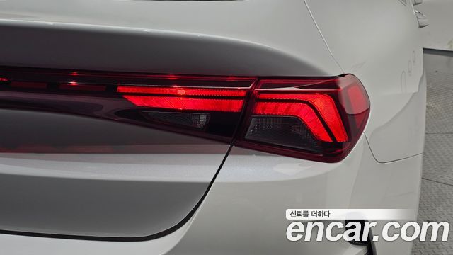 Kia K5 (III) 2.0 Prestige 2023 — фото 23