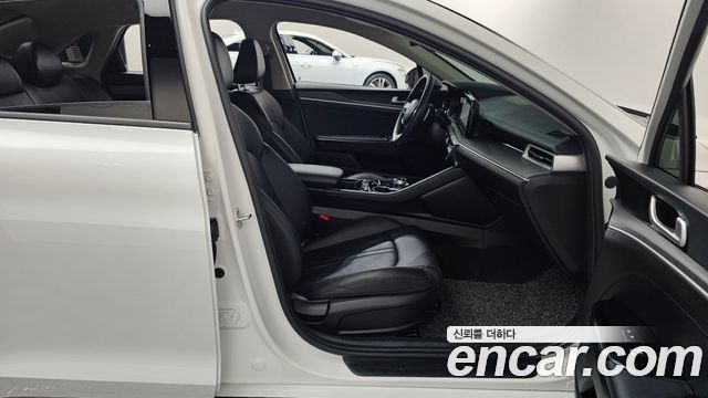 Kia K5 (III) 2.0 Prestige 2023 — фото 26