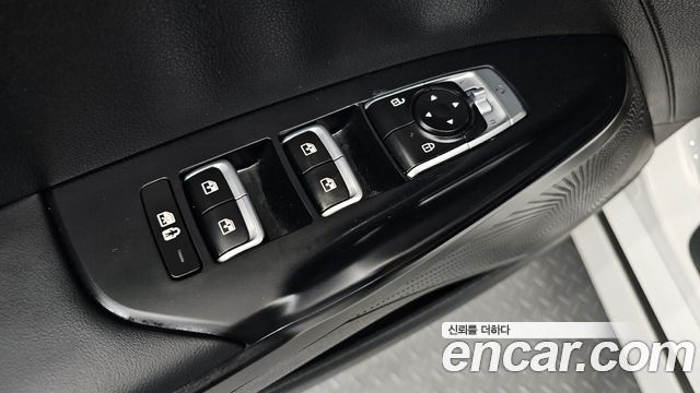 Kia K5 (III) 2.0 Prestige 2023 — фото 29
