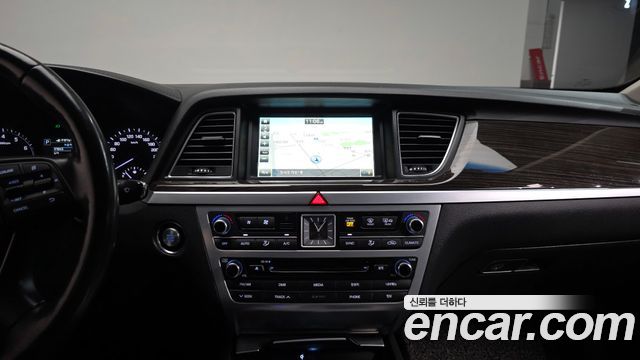 Genesis G80 3.3 GDI Luxury 2017 — фото 15