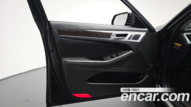Genesis G80 3.3 GDI Luxury 2017 — фото 24