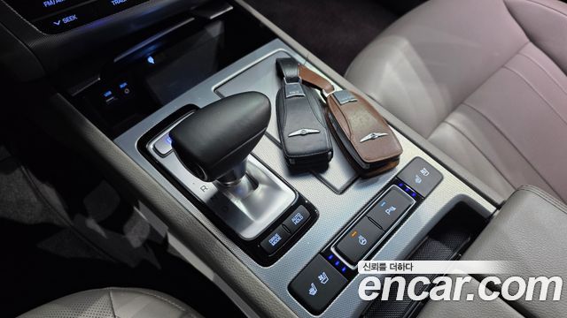 Genesis G80 3.3 GDI AWD Luxury 2017 — фото 9