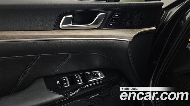 Kia K5 (III) 2.0 Signature 2020 — фото 27