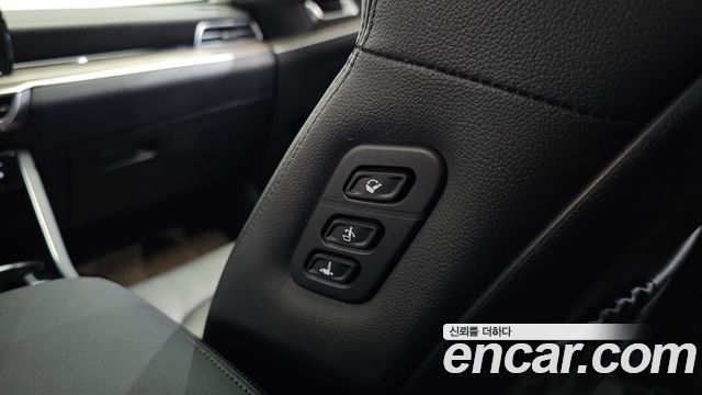 Kia K5 (III) 2.0 Signature 2020 — фото 32