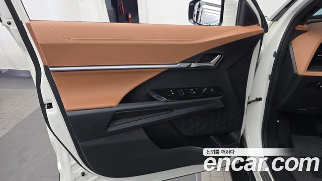 KG Mobility (SsangYong) Torres Gasoline 1.5 4WD Black Edition 2024 — фото 24