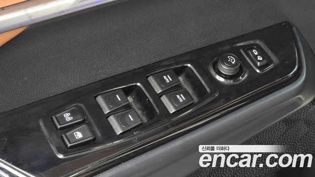 KG Mobility (SsangYong) Torres Gasoline 1.5 4WD Black Edition 2024 — фото 30