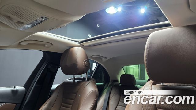 Mercedes-Benz E-Class (W213) E300 AMG Line 2019 — фото 18