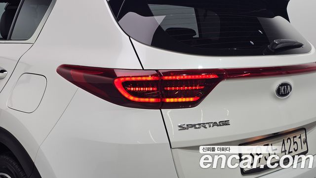 Kia Sportage The Bold Diesel 2.0 2WD Inteligent 2019 — фото 23