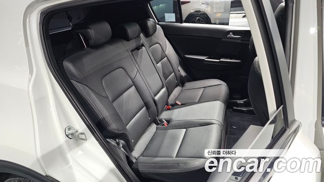 Kia Sportage The Bold Diesel 2.0 2WD Prestige 2021 — фото 11