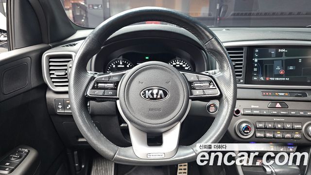 Kia Sportage The Bold Diesel 2.0 2WD Prestige 2021 — фото 13