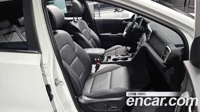 Kia Sportage The Bold Diesel 2.0 2WD Prestige 2021 — фото 26