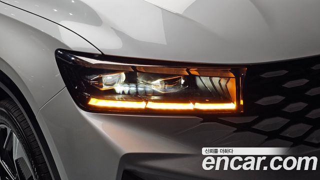 Renault Korea Grand Koleos 1.5 E-TECH Iconic 2WD 2025 — фото 22