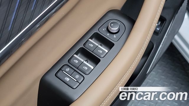 Renault Korea Grand Koleos 1.5 E-TECH Iconic 2WD 2025 — фото 35