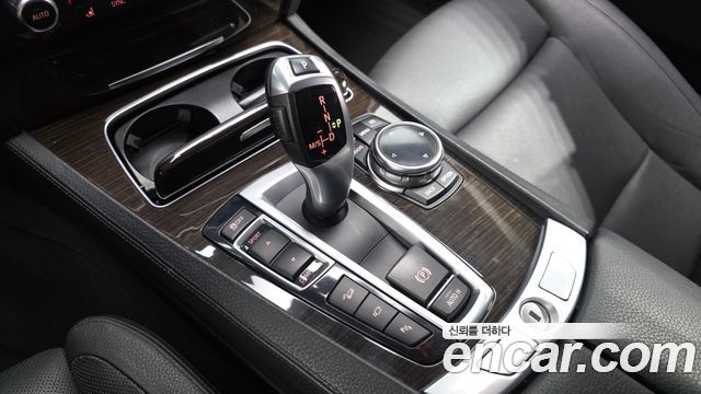 BMW 7 Series (F01) 730d xDrive 2014 — фото 9