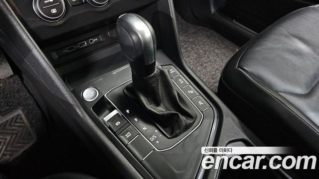 Volkswagen Tiguan Allspace 2.0 TDI Prestige 2020 — фото 9