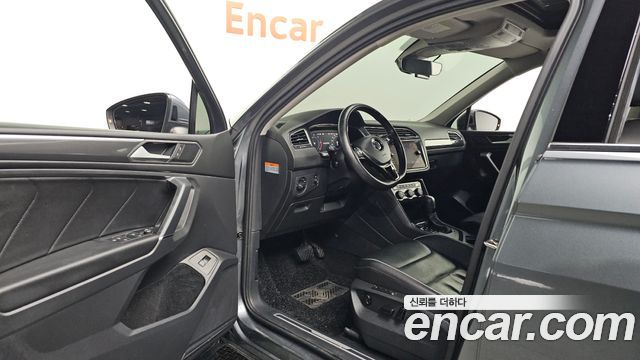 Volkswagen Tiguan Allspace 2.0 TDI Prestige 2020 — фото 10