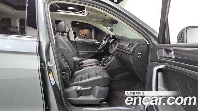 Volkswagen Tiguan Allspace 2.0 TDI Prestige 2020 — фото 11