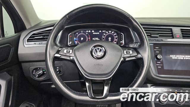 Volkswagen Tiguan Allspace 2.0 TDI Prestige 2020 — фото 16