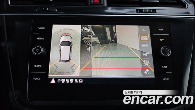 Volkswagen Tiguan Allspace 2.0 TDI Prestige 2020 — фото 18