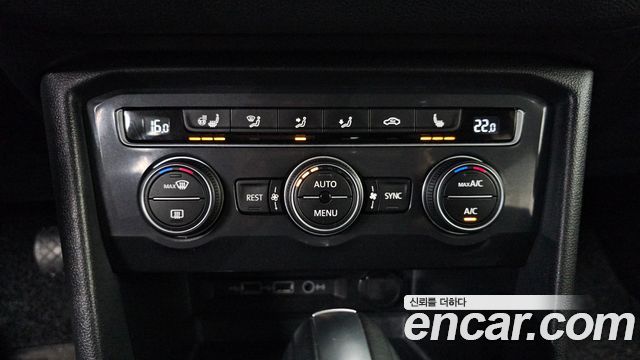 Volkswagen Tiguan Allspace 2.0 TDI Prestige 2020 — фото 27