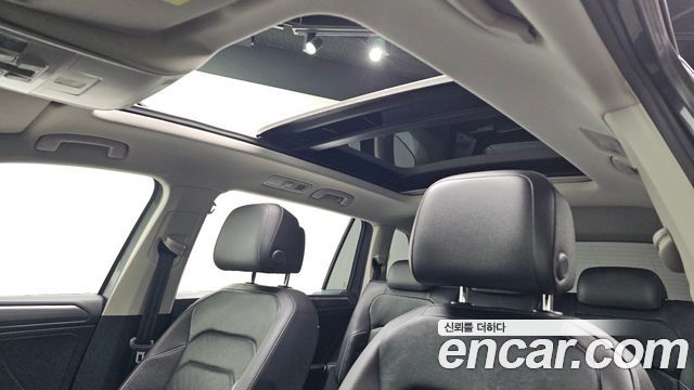 Volkswagen Tiguan Allspace 2.0 TDI Prestige 2020 — фото 30