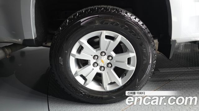 Chevrolet Colorado 3.6 Extreme 4WD 2020 — фото 5