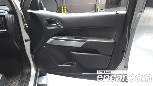 Chevrolet Colorado 3.6 Extreme 4WD 2020 — фото 24