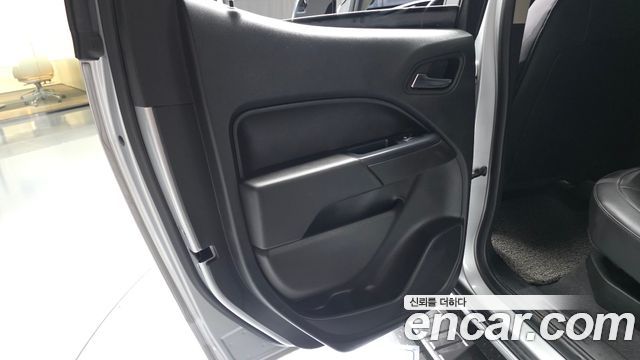 Chevrolet Colorado 3.6 Extreme 4WD 2020 — фото 25