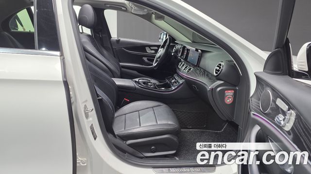Mercedes-Benz E-Class (W213) E220d Avantgarde 2017 — фото 11