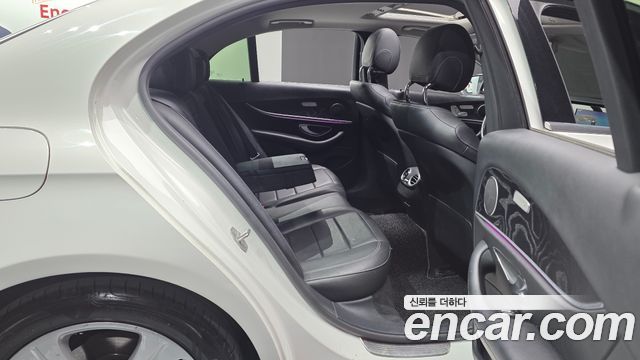 Mercedes-Benz E-Class (W213) E220d Avantgarde 2017 — фото 12