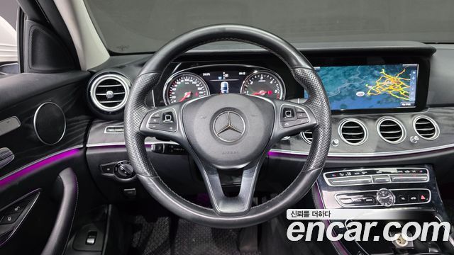 Mercedes-Benz E-Class (W213) E220d Avantgarde 2017 — фото 14