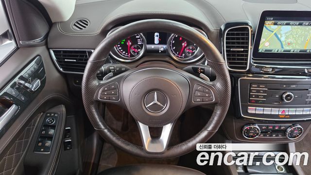 Mercedes-Benz GLS-Class (X166) GLS500 4MATIC 2017 — фото 13