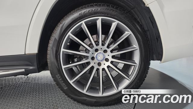 Mercedes-Benz GLS-Class (X166) GLS500 4MATIC 2017 — фото 21