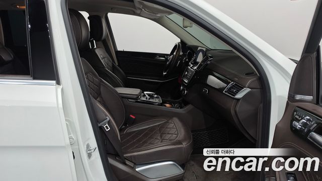 Mercedes-Benz GLS-Class (X166) GLS500 4MATIC 2017 — фото 26