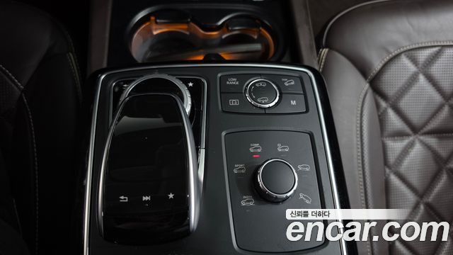 Mercedes-Benz GLS-Class (X166) GLS500 4MATIC 2017 — фото 27