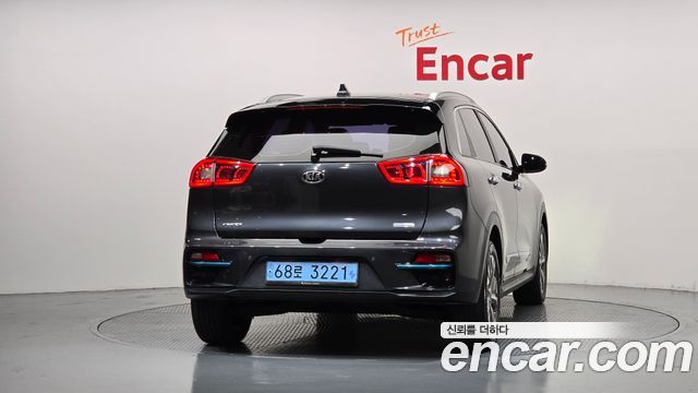 Kia Niro EV Noblesse 2019 — фото 4
